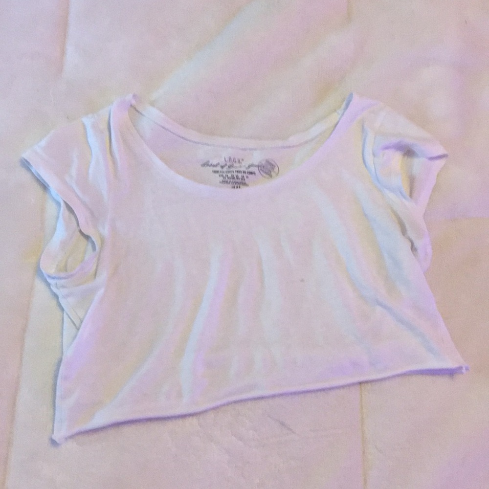 Cropped white T-shirt